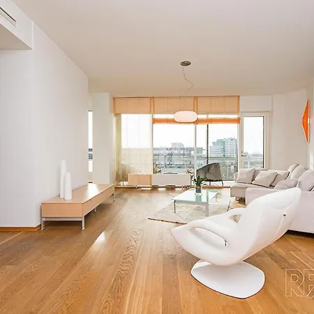 Spacious Penthouse * Tallinn