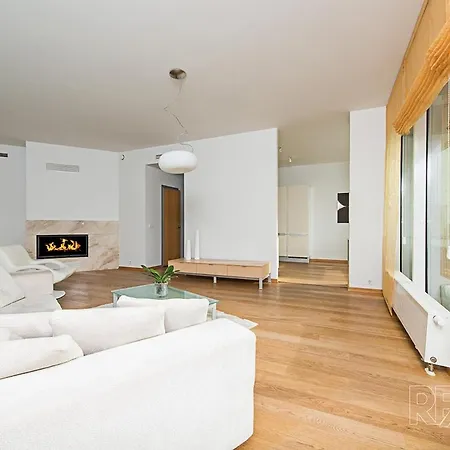 Appartement Spacious Penthouse *